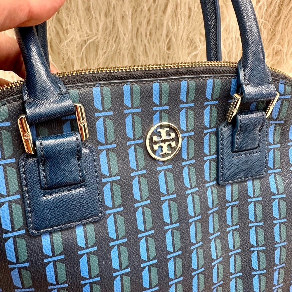 Tory Burch Robinson Dome Bag - Picture 6 of 12